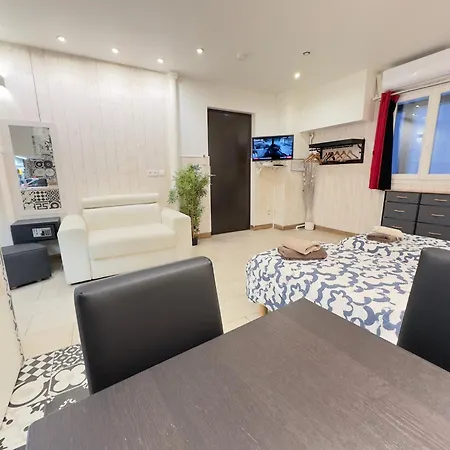 15 Ground Floor Apartman