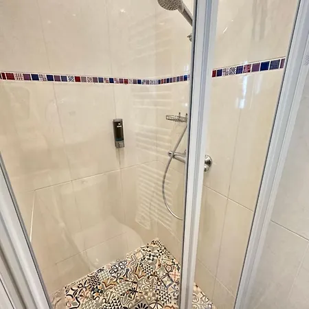 15 Ground Floor Apartment *