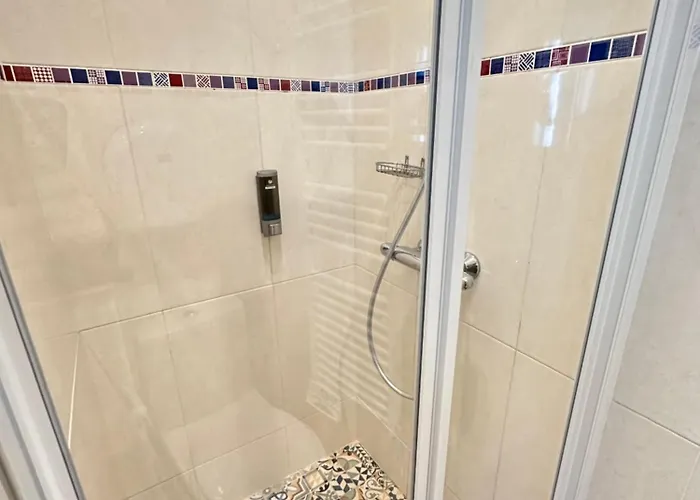 15 Ground Floor Апартаменты *