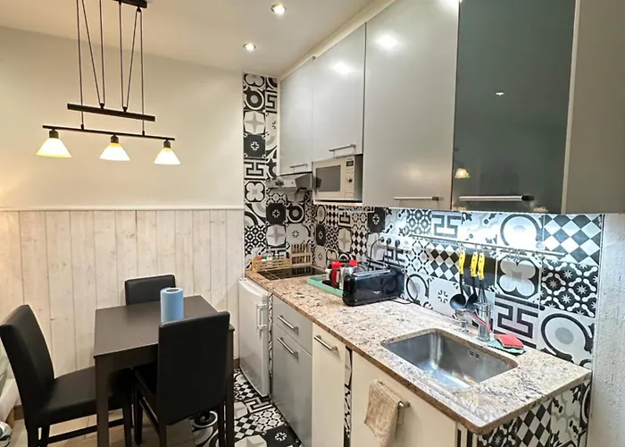 15 Ground Floor * Париж