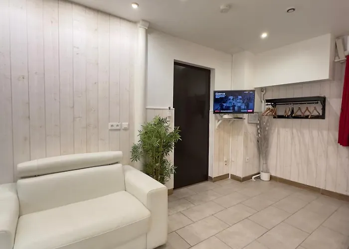 15 Ground Floor Апартаменты