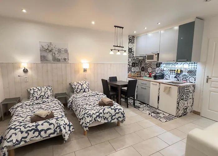 Апартаменты 15 Ground Floor *