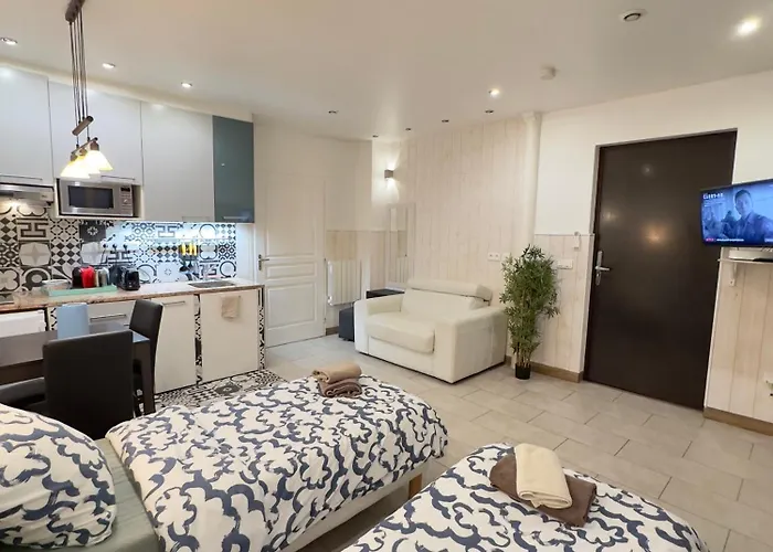 15 Ground Floor Апартаменты