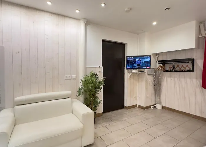 Апартаменты 15 Ground Floor Париж