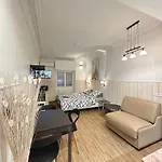 15 Ground Floor Daire Paris