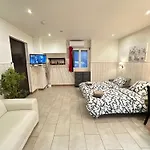 15 Ground Floor Daire Paris