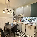 15 Ground Floor * Paris