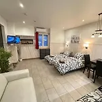 15 Ground Floor * Paris